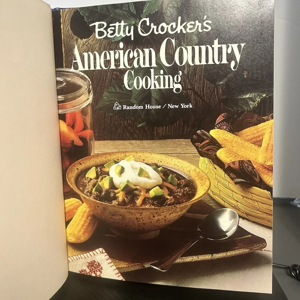 Betty Crocker's American Country Cooking 1987 - Hardcover - VERY GOOD